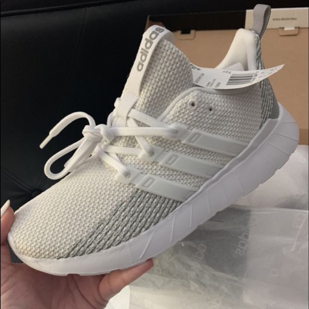 Adidas Questar Flow